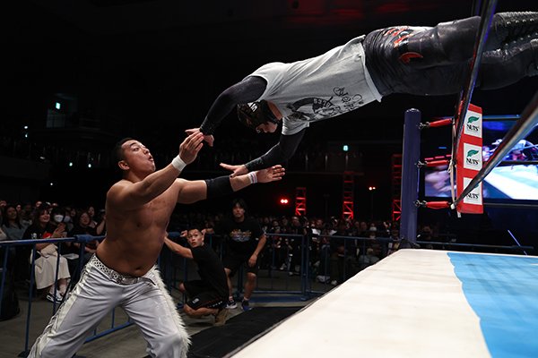 Gracias and Hasta Luego, Tetsuya Naito and BUSHI | NEW JAPAN PRO