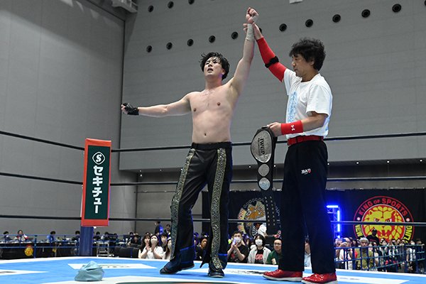 NEW JAPAN PRO-WRESTLING～BEST BOUTS OF 2… Amazon.com: NEW JAPAN PRO-WRESTLING BEST BOUTS OF 2002 Vol.2