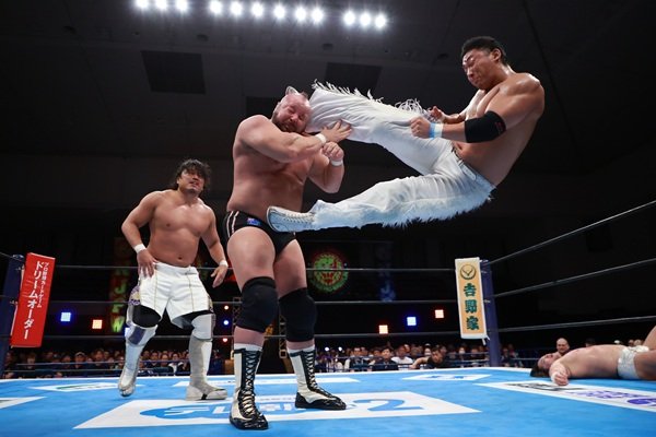 Phantasmo victory party starts off Soul | NEW JAPAN PRO-WRESTLING