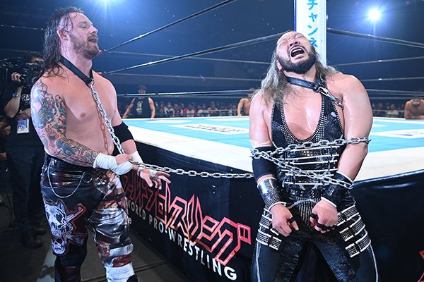 Chaos and Chains: EVIL defeats Finlay in a Dog Collar Chain