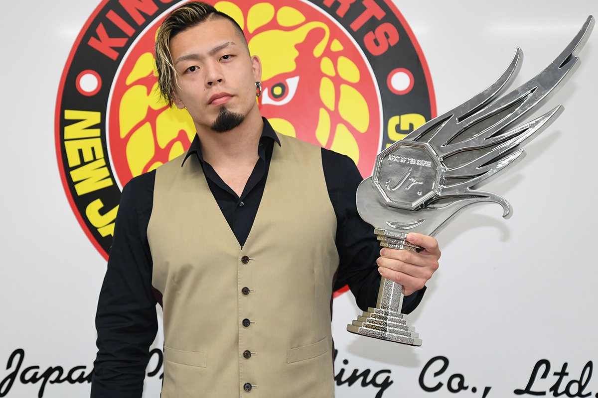 自分の方向を向いてないエル・デスペラードと勝負をして、最年少