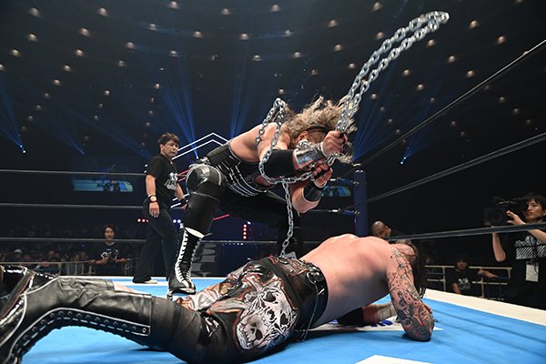 新日本プロレス　IWGP選手権　勝利者トロフィー　実使用　5月6日まで限定値下げ 無料公開】「石森選手に勝って優勝トロフィーを獲ったら、誰も