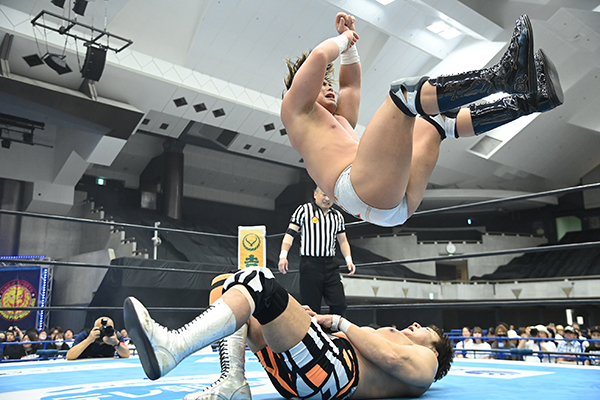 Bishamon breakthrough, TMDK triumph in G1 play-in matches