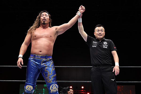 G135】必殺のTHE GRIPが炸裂！“超新世代”大岩が棚橋から価値ある勝利