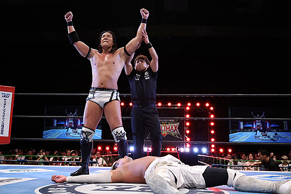 G135】ザックが一瞬の切り返しで鷹木に競り勝つ！ TAKESHITAは