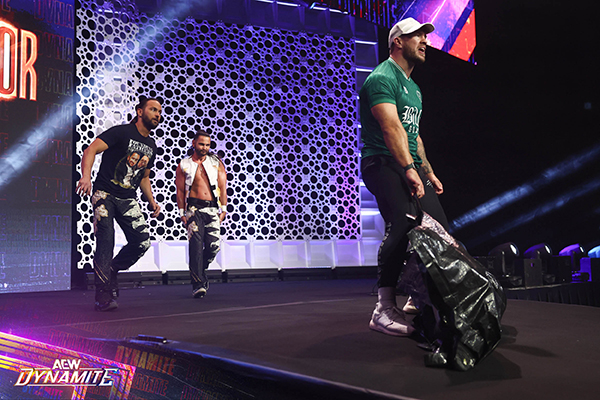 AEW x NJPW:Forbidden Door』前哨戦は棚橋がハイフライフローでユウタ