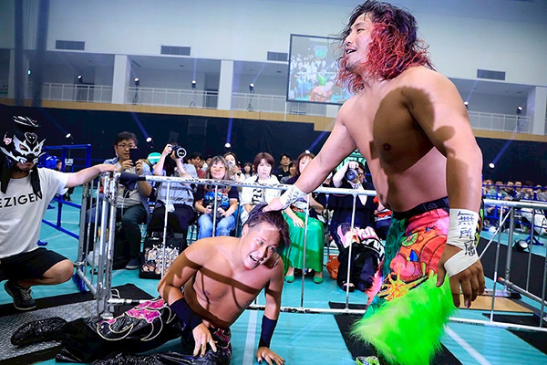 専用　ラスト最終値下げ 　ジュウロクホウイ LIJ BUSHI限定　高橋ヒロム 菊池悠斗を撃破した高橋ヒロムが、9月8日（月）NOAH 後楽園