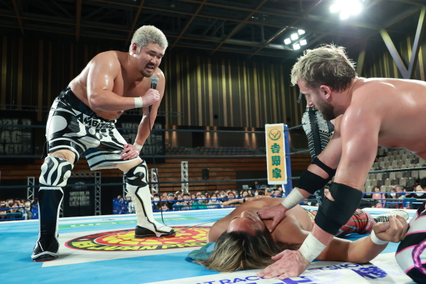 IWGPタッグ王者K.O.Bが棚橋＆ファンタズモを撃破し待望の初勝利！ Ice