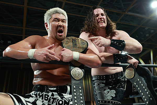 IWGPタッグ王者K.O.Bが棚橋＆ファンタズモを撃破し待望の初勝利！ Ice