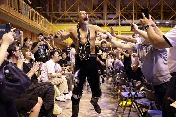 いのまさ Tanahashi comes out on top of a reunited GBH in Noboribetsu | NEW