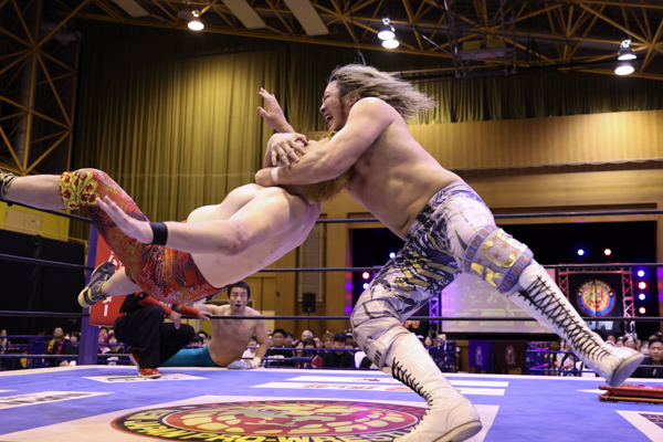 Tanahashi comes out on top of a reunited GBH in Noboribetsu | NEW