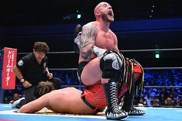 Tsuji bests a humbled Kidd to Win IWGP Global Championship | NEW