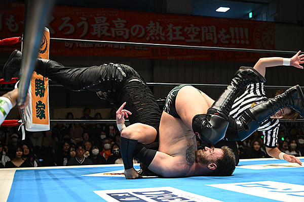 2連覇を狙うロビー＆藤田がメインでデスペラード＆KUUKAIを撃破！ 現