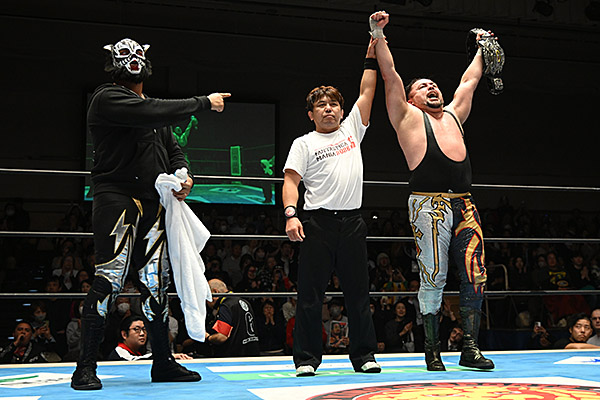 ドラダがエチセロとの大接戦に驚愕の空中技で劇的勝利！ 海千山千の