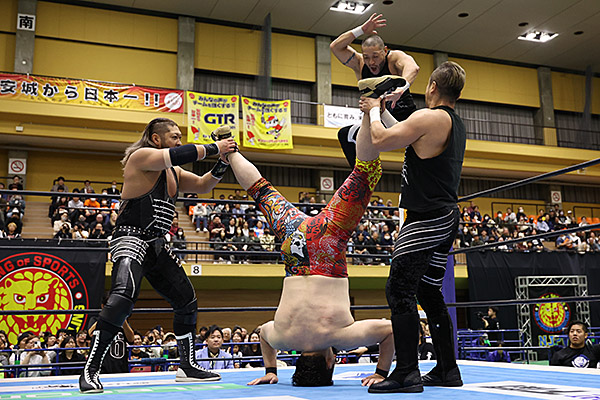 11月15日(土)25時～オンエア】今週の『ワールドプロレスリング』は11.8