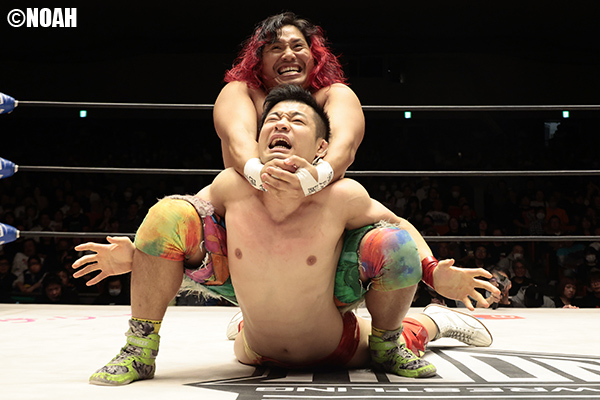 即購入可！ 新日本プロレスリング 筋肉クッション ヒロム 高橋ヒロム １種 NJPWクッション 高橋ヒロム（カマイタチ） [新日本プロレスリング