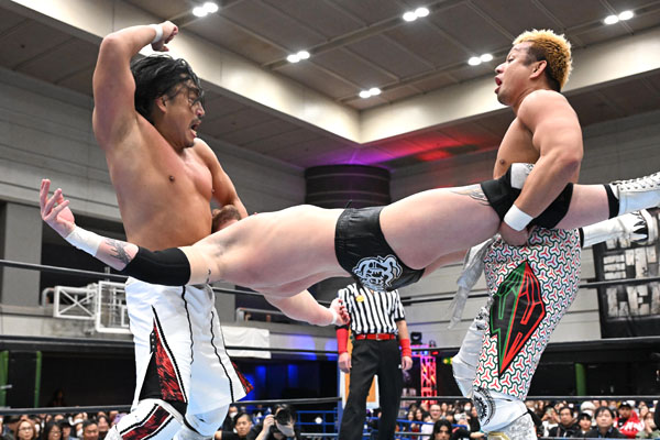 4度目の優勝を狙う後藤＆YOSHI-HASHIが絆の力で辻＆ゲイブに激勝！ A