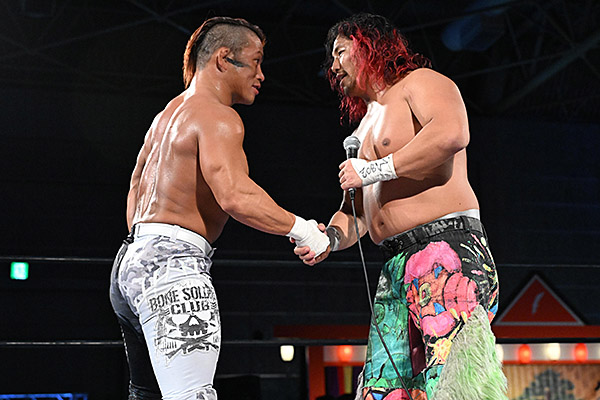 2月11日 (水・祝) 大阪府立体育会館の第1試合、ヒロム＆石森vsアキラ