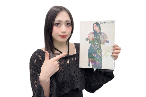 WK20】スターダム 上谷沙弥選手、朱里選手のグッズ4種を東京ドーム大会