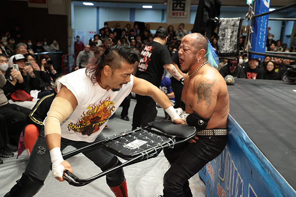 鷹木＆外道がFREEDOMS参戦！ハードコアタッグ戦で葛西＆杉浦と壮絶