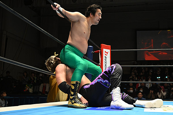Christmas at Korakuen: ELP answers the Bell, Chris Brookes rings