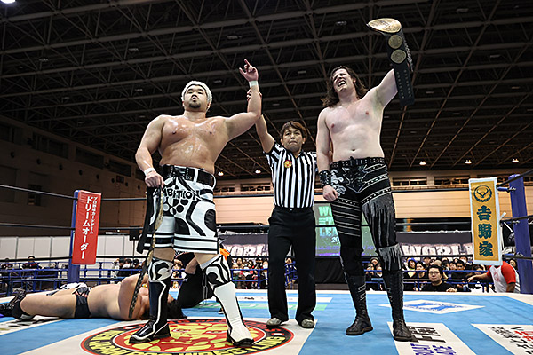 海野＆上村がフィンレー＆ヒロムを振り切り3勝目を獲得！“IWGPタッグ