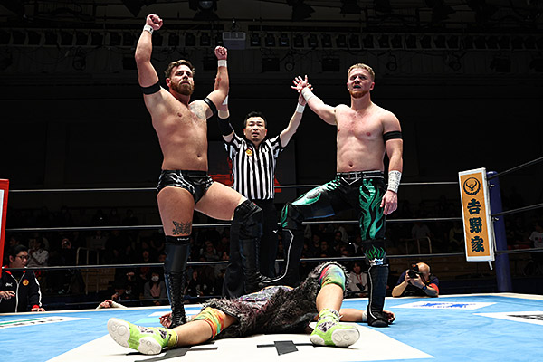 2月11日 (水・祝) 大阪府立体育会館の第1試合、ヒロム＆石森vsアキラ