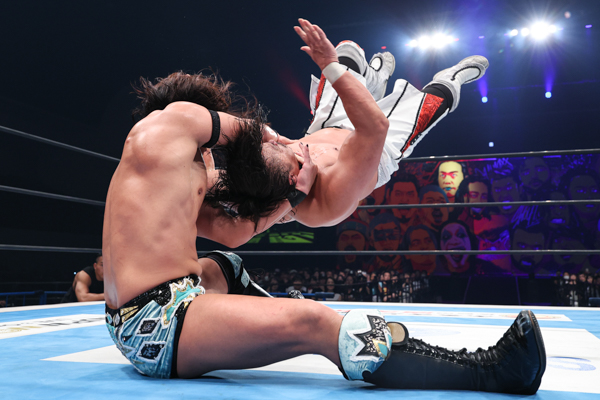 G136】TAKESHITAが紙一重の闘いで後藤を制し首位独走！『G1 CLIMAX』2