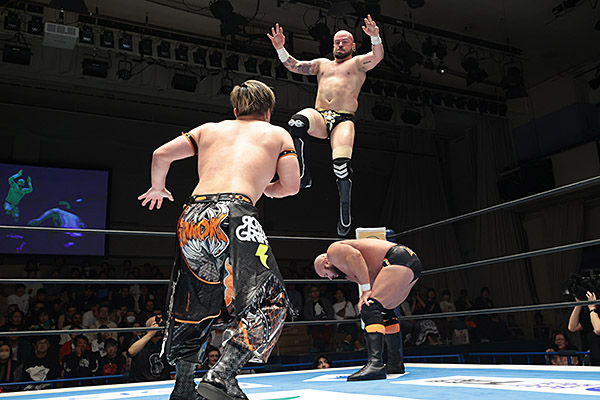 Unbound Co and TMDK split results in Korakuen Hall clashes | NEW