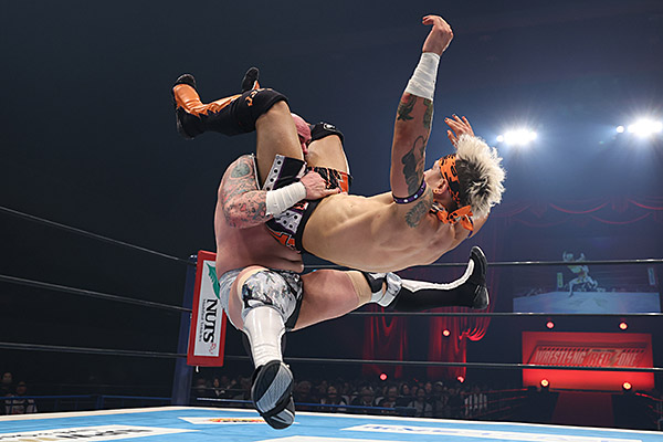 New Junior Tag Champs crowned at Redzone | NEW JAPAN PRO-WRESTLING
