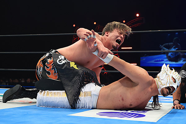 Mistico and El Desperado capture Jr. tag gold | NEW JAPAN PRO