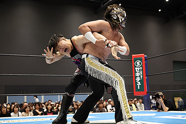 5月30日(土)25時00分～オンエア】今週の『ワールドプロレスリング』は