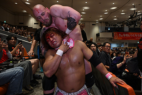 Gabe Kidd shocks Korakuen to win Global gold | NEW JAPAN PRO-WRESTLING