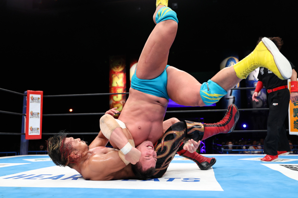 新日本プロレスのミニリング G136】「俺めっちゃプロレス好きになった！」完全覚醒した“怪物