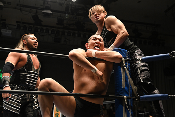 N in NEVER stands for Narita as Strong Style retain 6s | NEW JAPAN