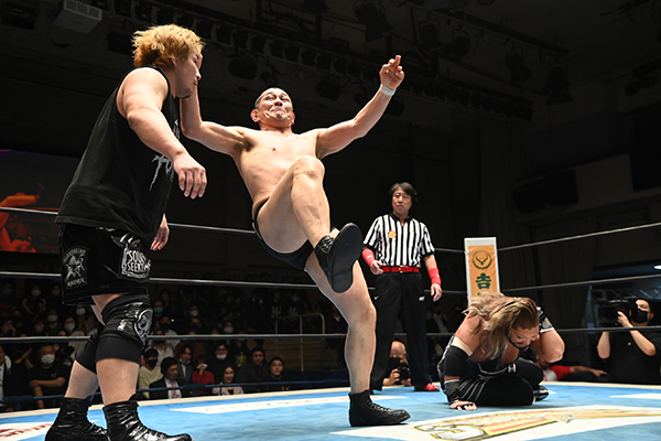 N in NEVER stands for Narita as Strong Style retain 6s | NEW JAPAN