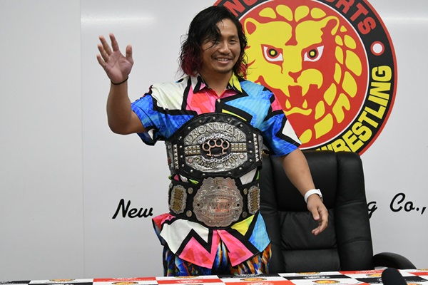Hiromu stages filibuster in Wrestle Kingdom press conference