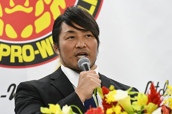 Hiroshi Tanahshi addresses media as President | NEW JAPAN PRO