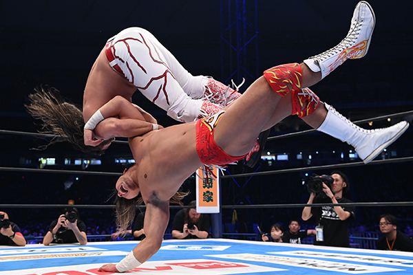 Yuya Uemura gets one up on Yota Tsuji 【WK18】 | NEW JAPAN PRO