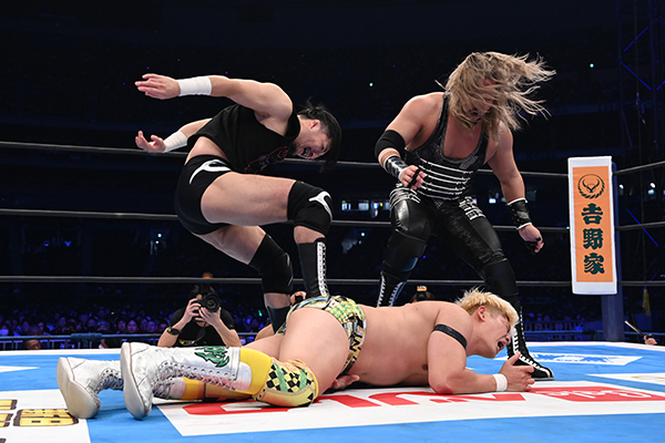 Narita gets tainted tag win over Shota Umino in Dome 【WK18