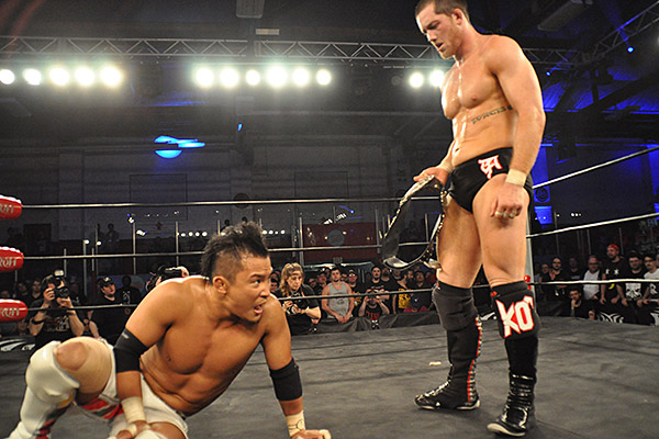 ROH＆新日本プロレス「WAR OF THE WORLDS TOUR」 | 新日本プロレス