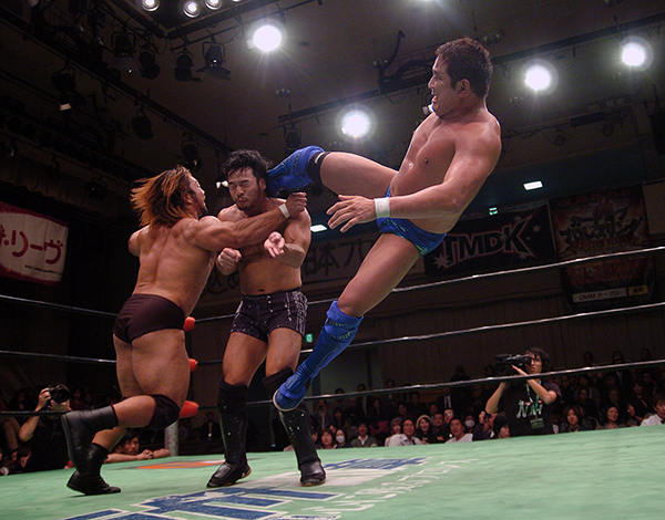 永田が前哨タッグ戦で“GHC王者”KENTAから3カウント奪取! ライガーも