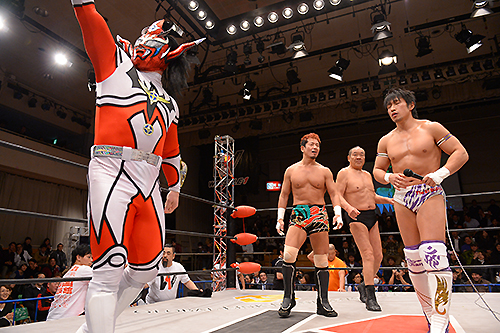 写真追加!】WRESTLE-1、田中稔選手の20周年記念試合に獣神 写真追加!】WRESTLE-1、田中稔選手の20周年記念試合に獣神