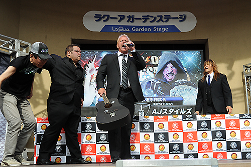 AJ不在の中、ジェフ・ジャレット出現！棚橋を粉砕宣言!! 内藤は