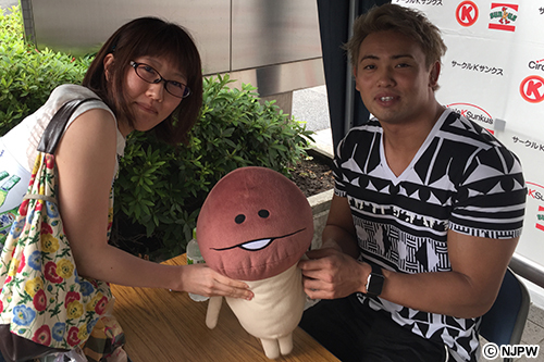 サークルKサンクス」境南通り店＆お台場東京ビーチ店にオカダ