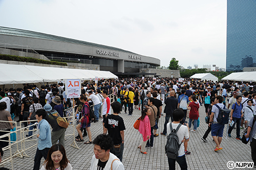 7月5日大阪城ホール大会当日、城見ホールで開催された「特盛サイン会