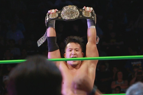 ☆☆新日本プロレス☆☆ フォトフレーム KUSHIDA IWGPジュニア王者”KUSHIDAがラスベガスの7.24「GFW」旗揚げ戦に