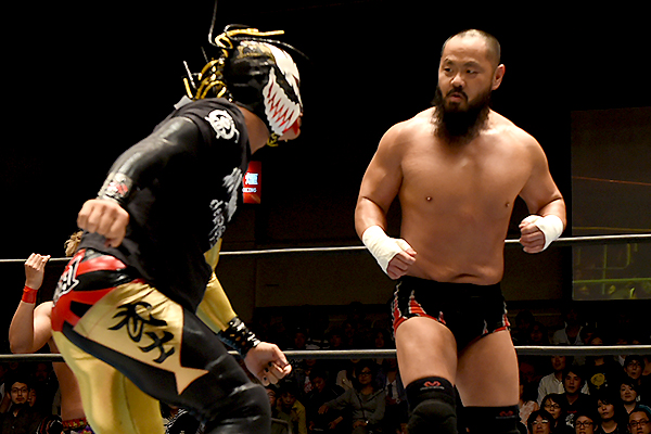 新日本プロレス BUSHI 選手 入場用グローブ 【おまけ付】 新日本プロレス BUSHI 選手 入場用グローブ 【おまけ付】 - メルカリ