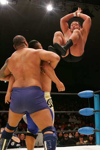 健介vs中西が6年ぶり激突!! 2.11健介オフィス興行で“野人”が大暴れ