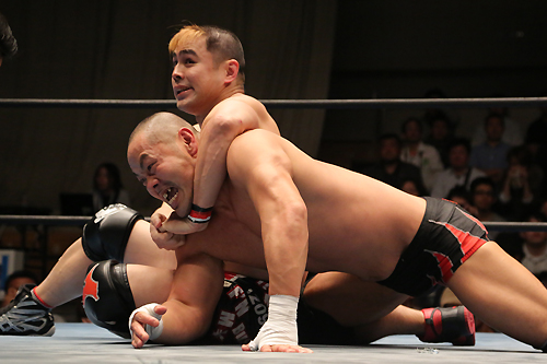 TAKAみちのく20周年記念大会で“鈴木軍対決”が実現!! TAKAは外道とも